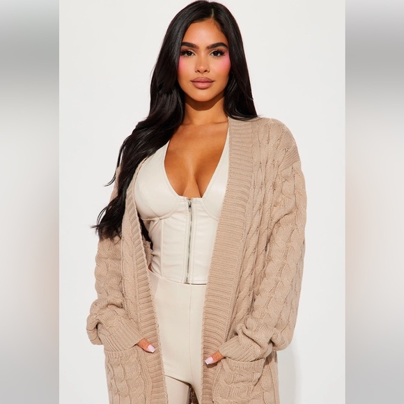 Every Day Cardigan Sweater 🤎 - Picture 2 of 3